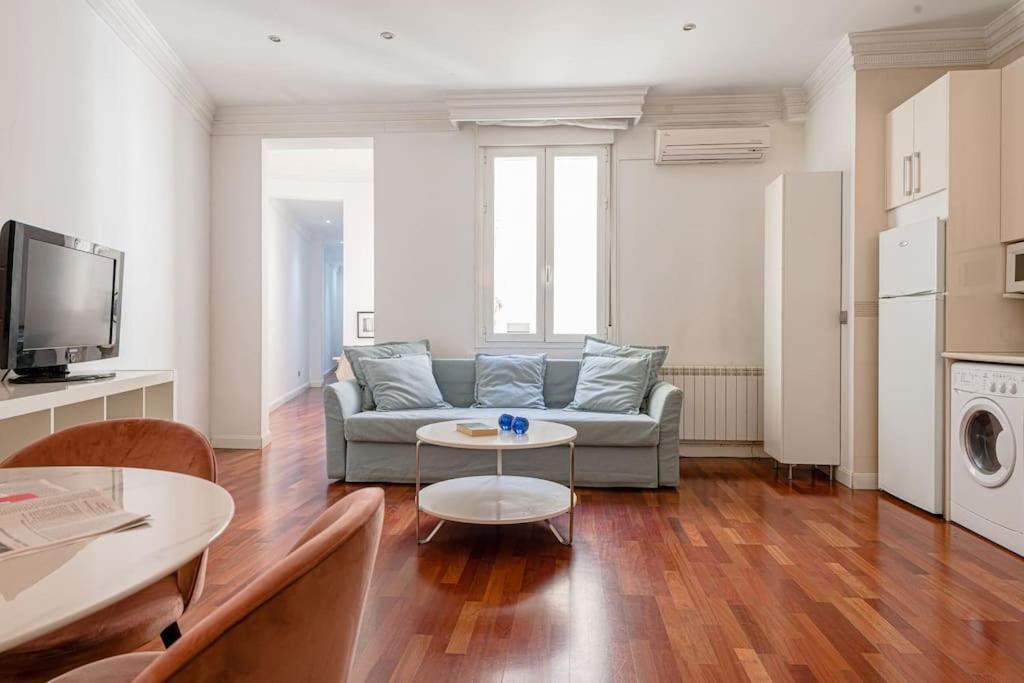 Modern Apartment In Chueca Inf3Iz4 มาดริด ภายนอก รูปภาพ